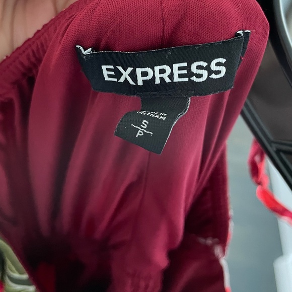 Express Bright Floral Maxi Dress - Picture 5 of 7